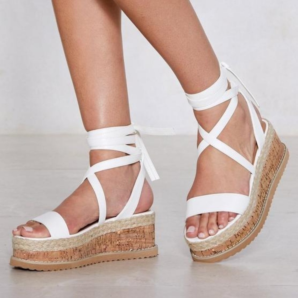 NWOT White Lace up Espadrille Platform Sandals